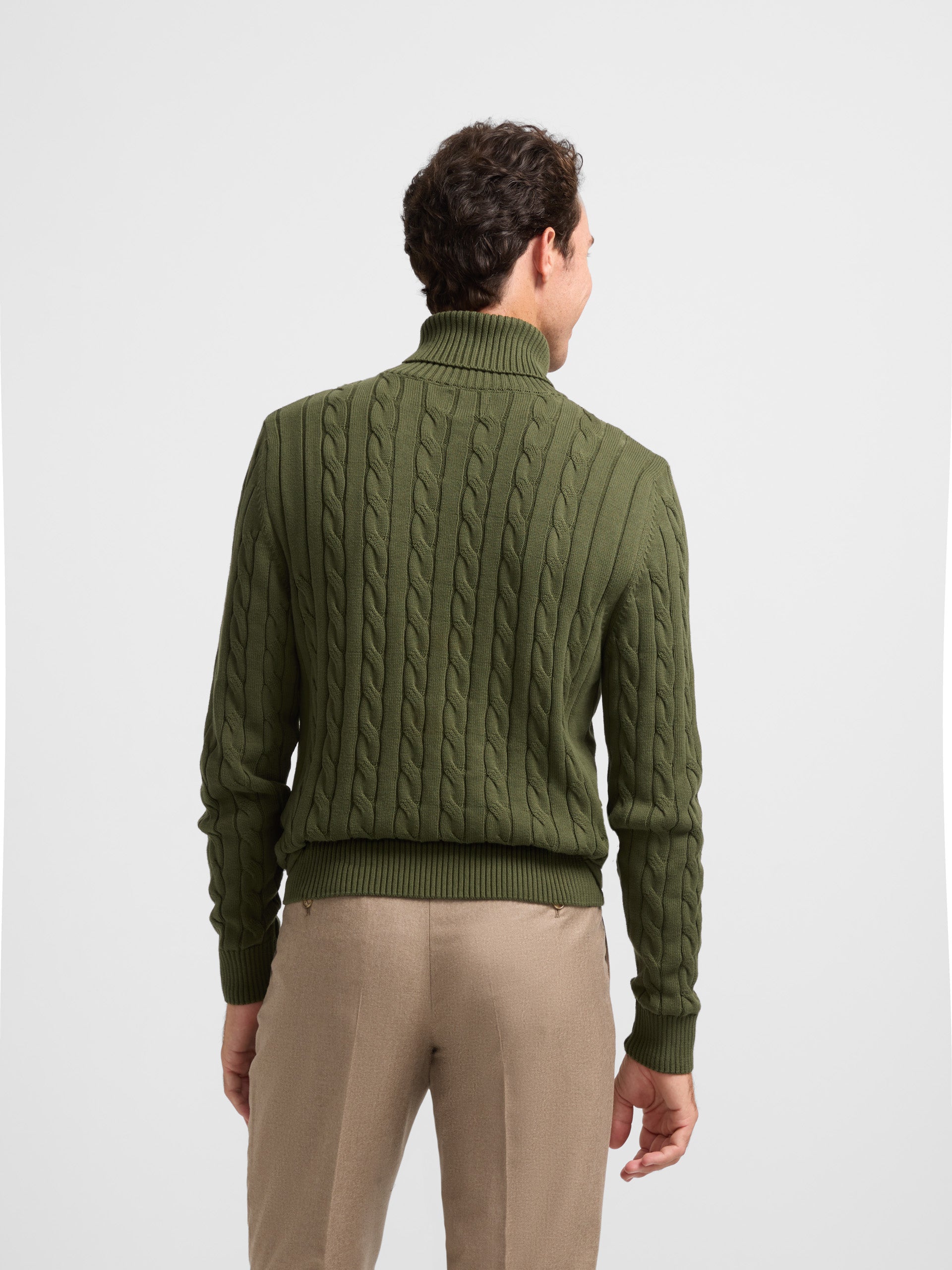 Unique green turtleneck braided jersey