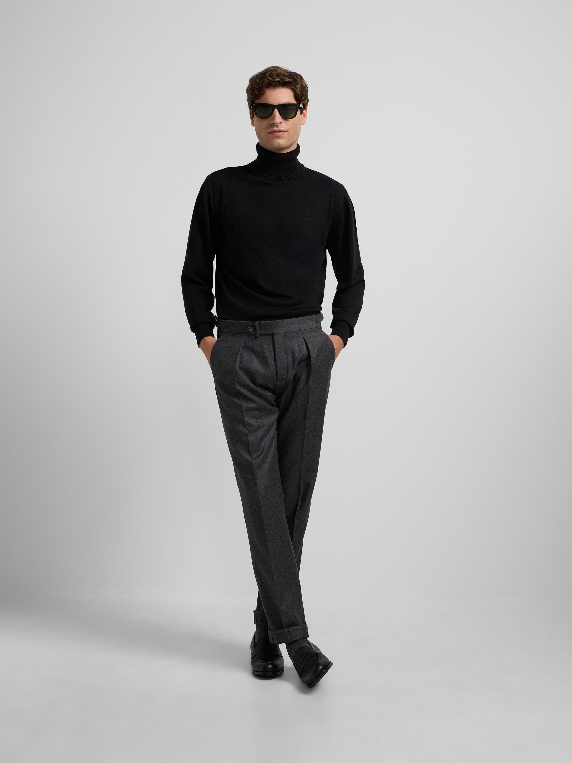 Unique black turtleneck jersey