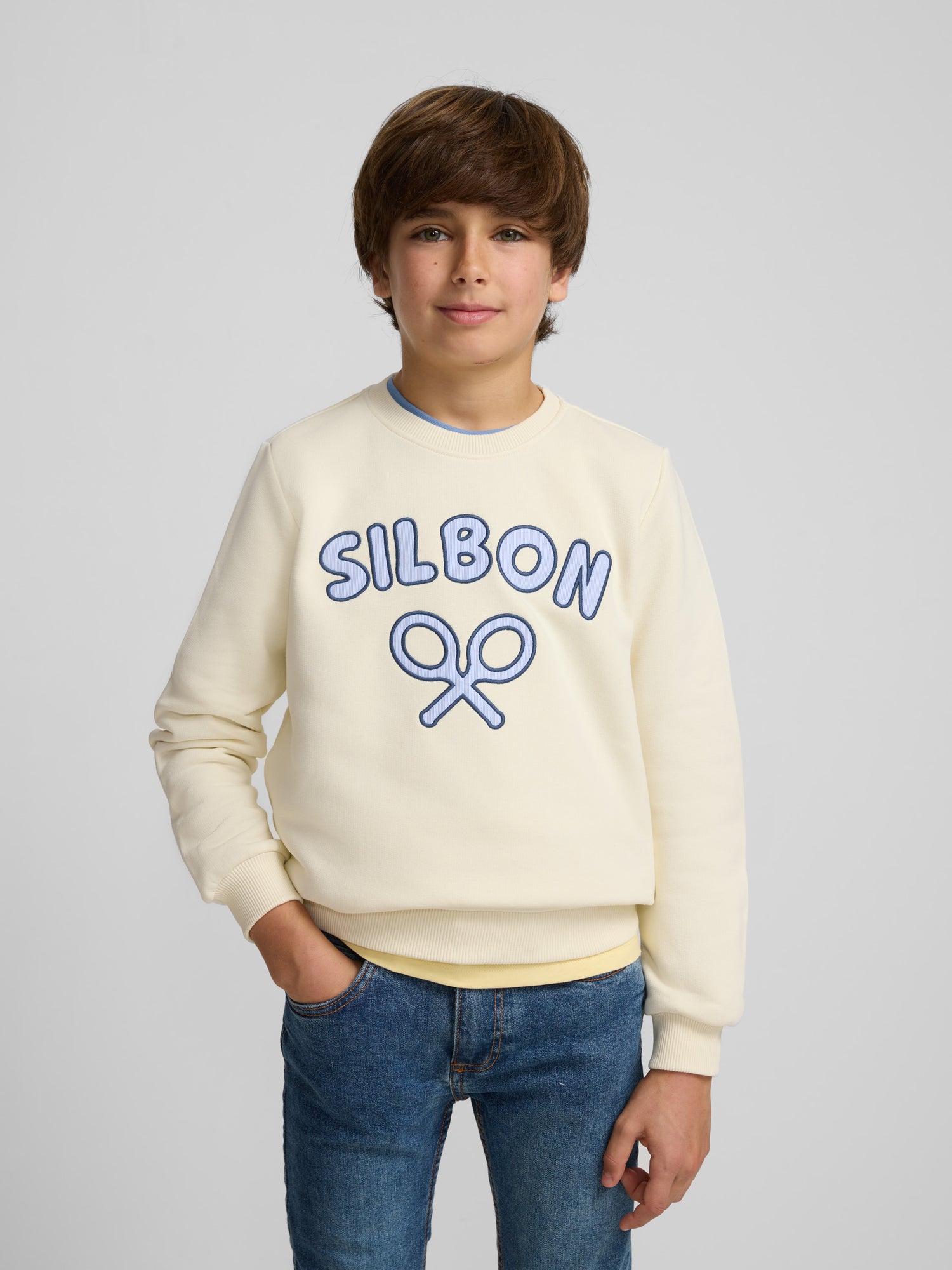 Sudadera kids logo celeste crema