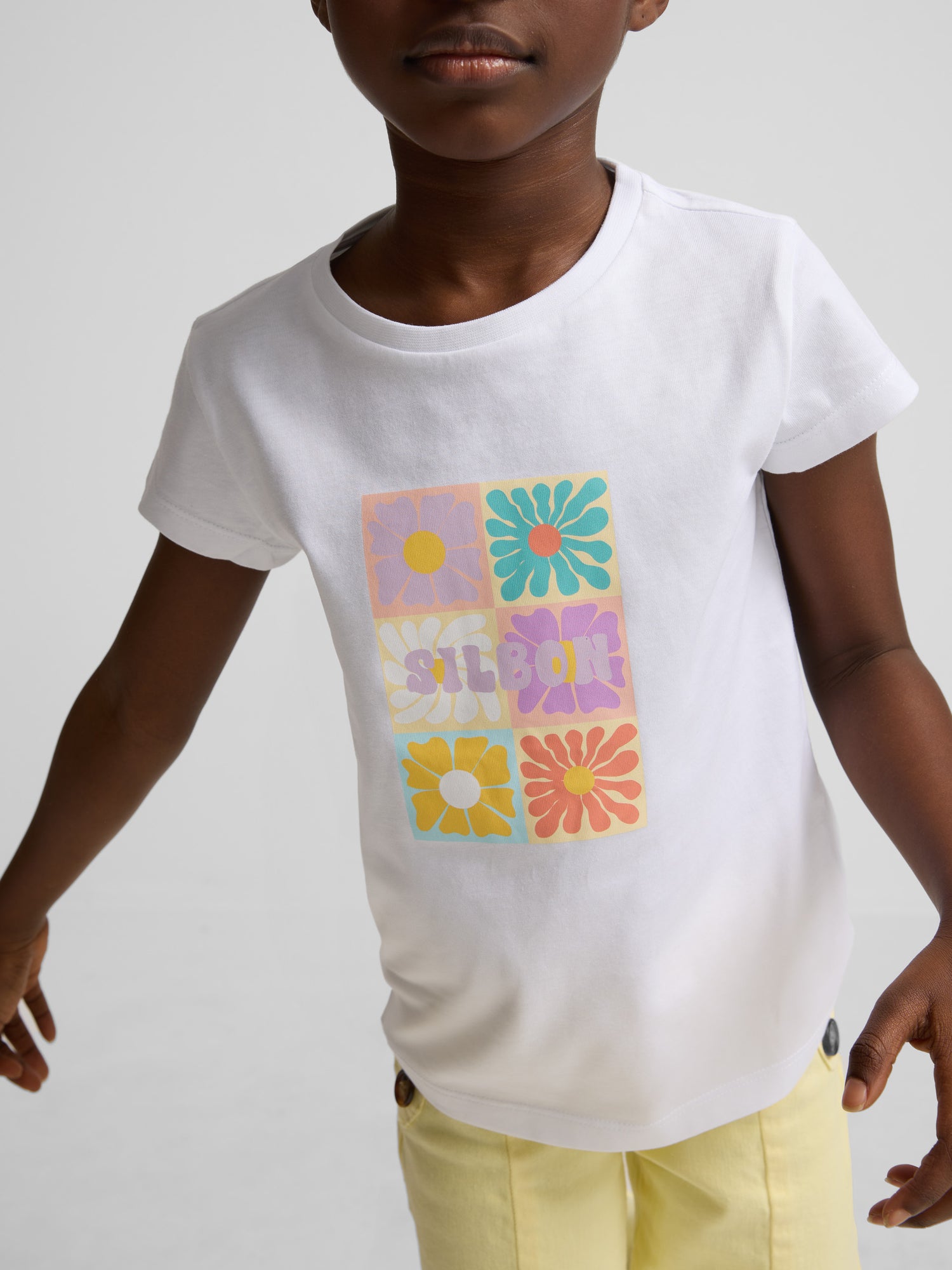 Camiseta girl flores silbon blanca