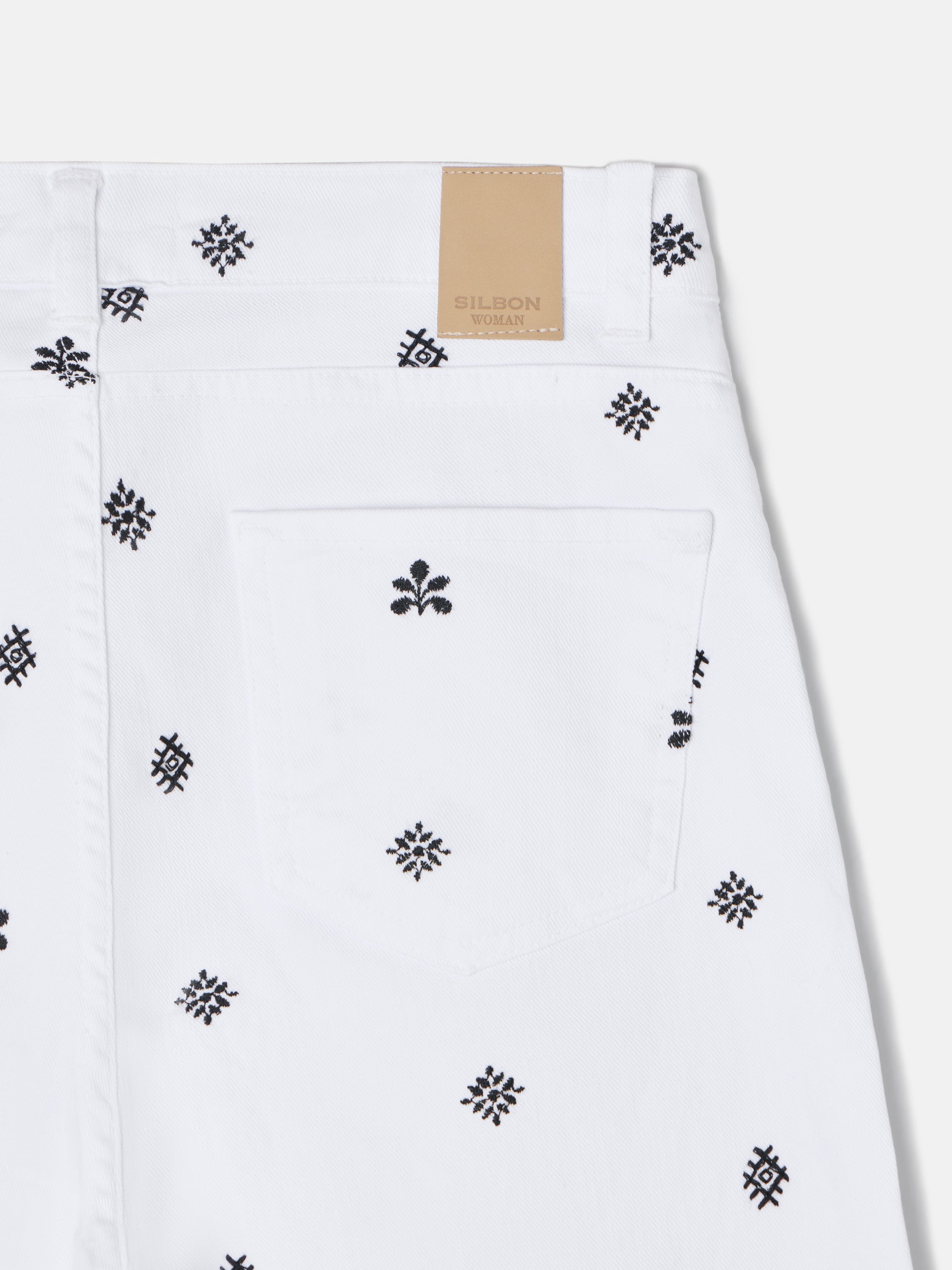 Pantalon denim bordados ikat blanco