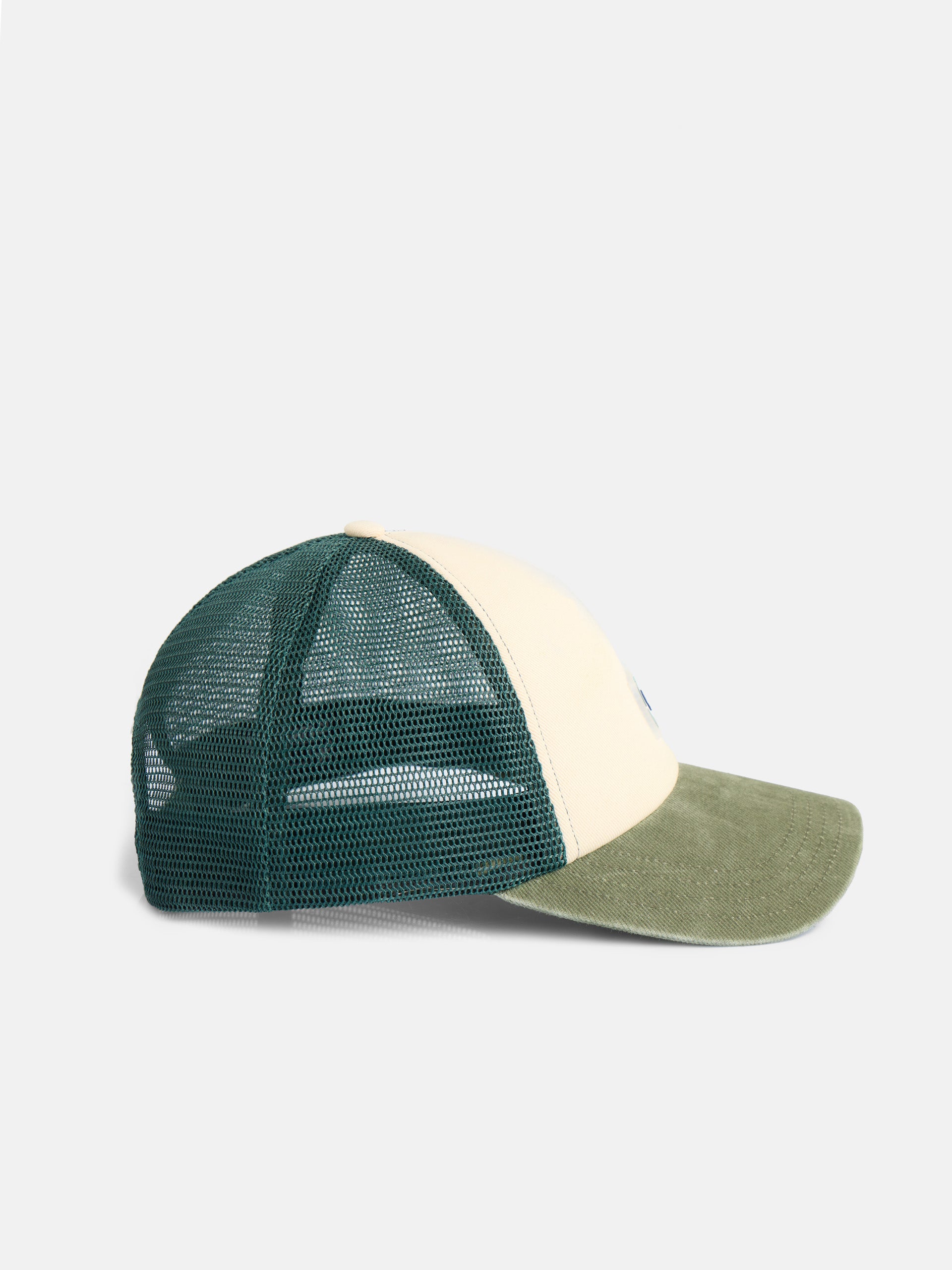 Gorra trucker parche verde