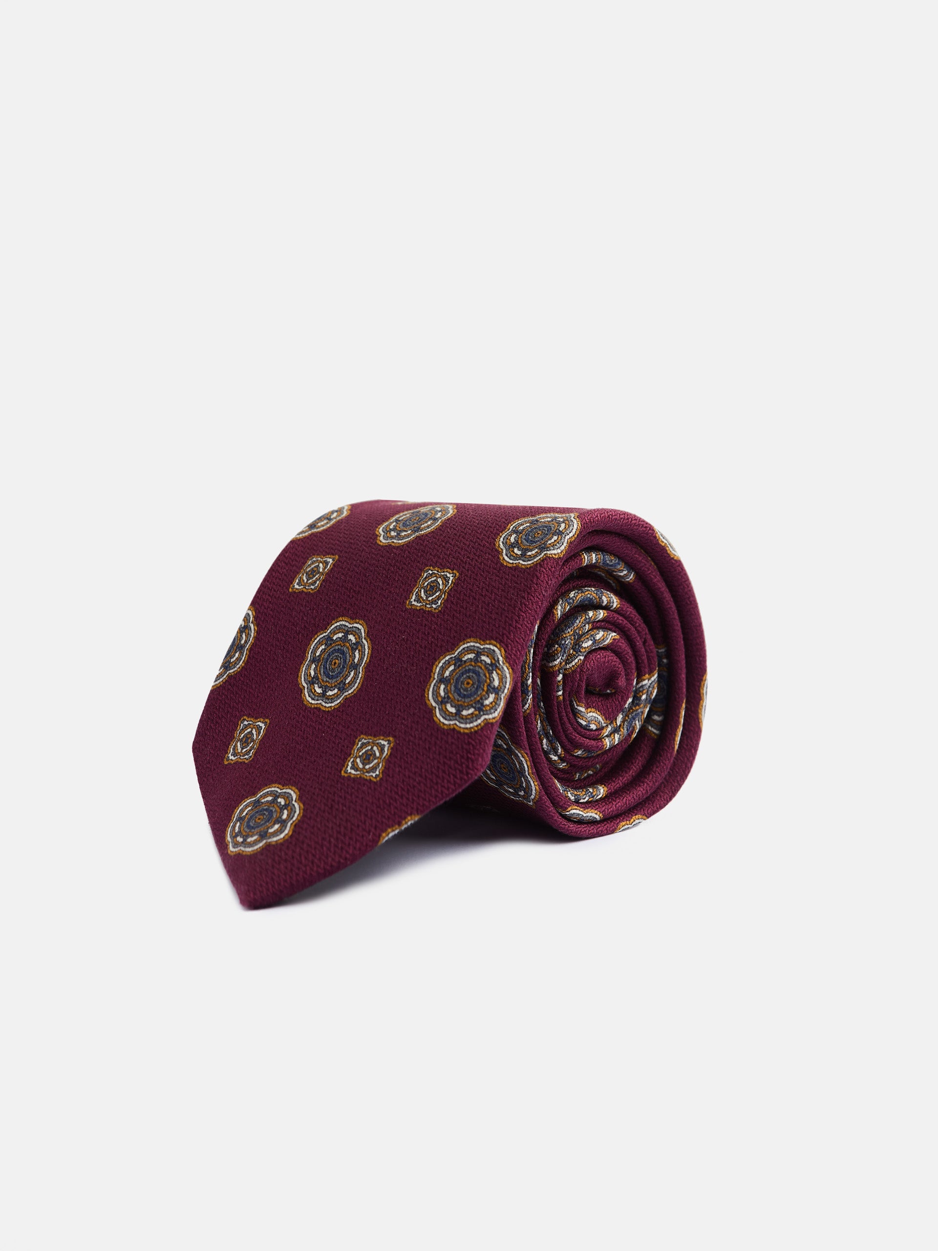 Corbata roseton burdeos