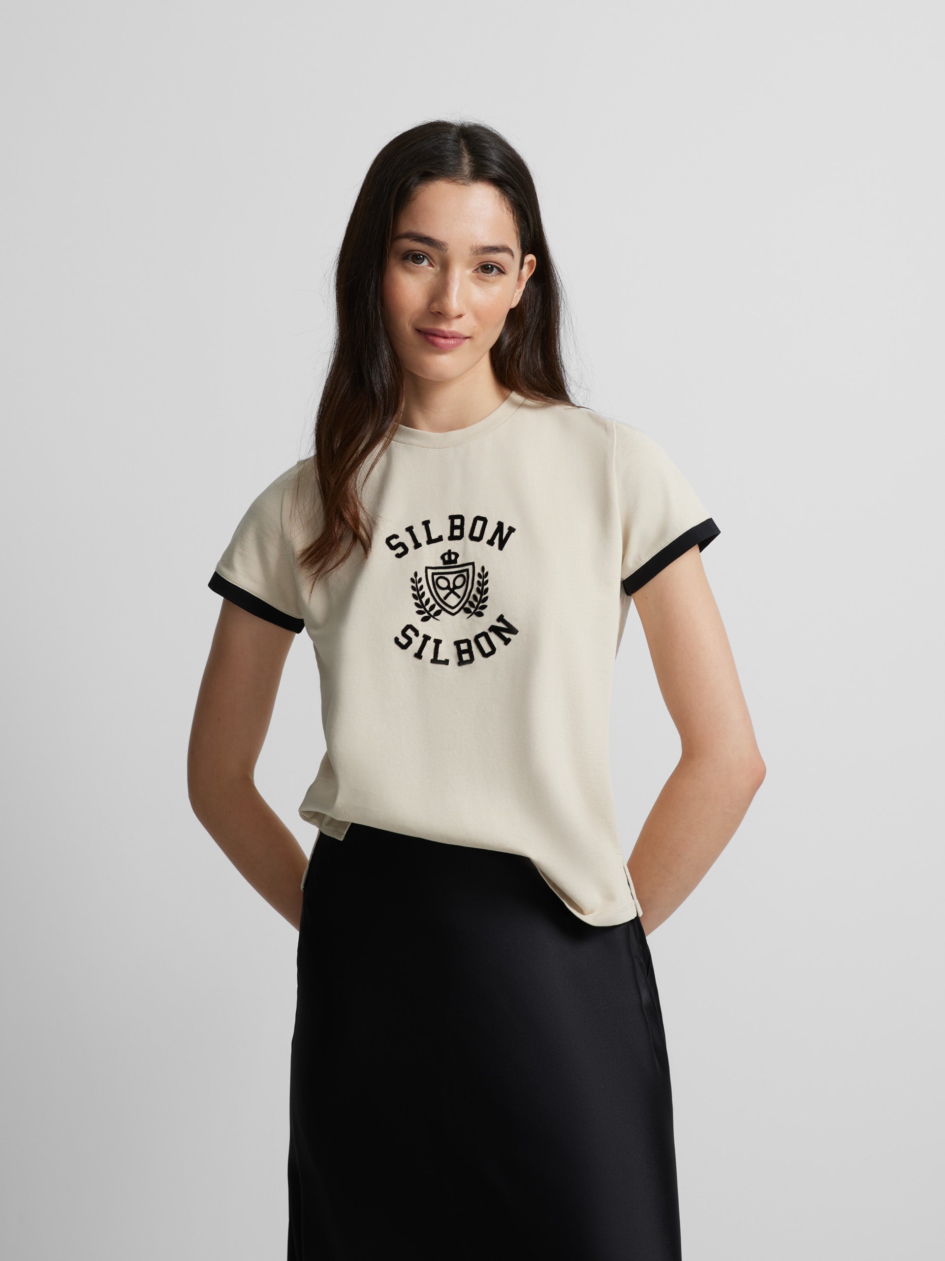 Camiseta woman escudo beige