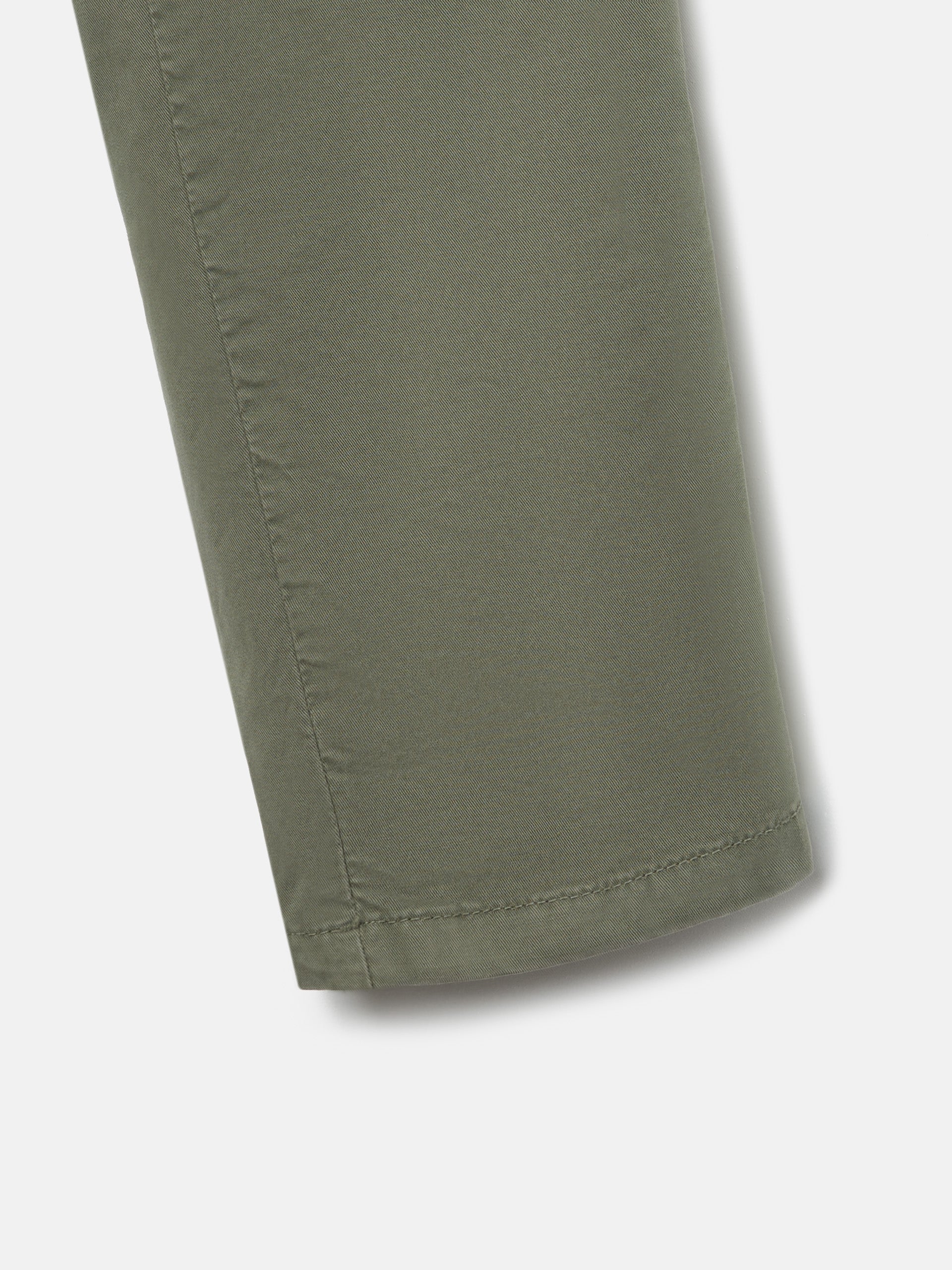 Pantalon sport chino style verde