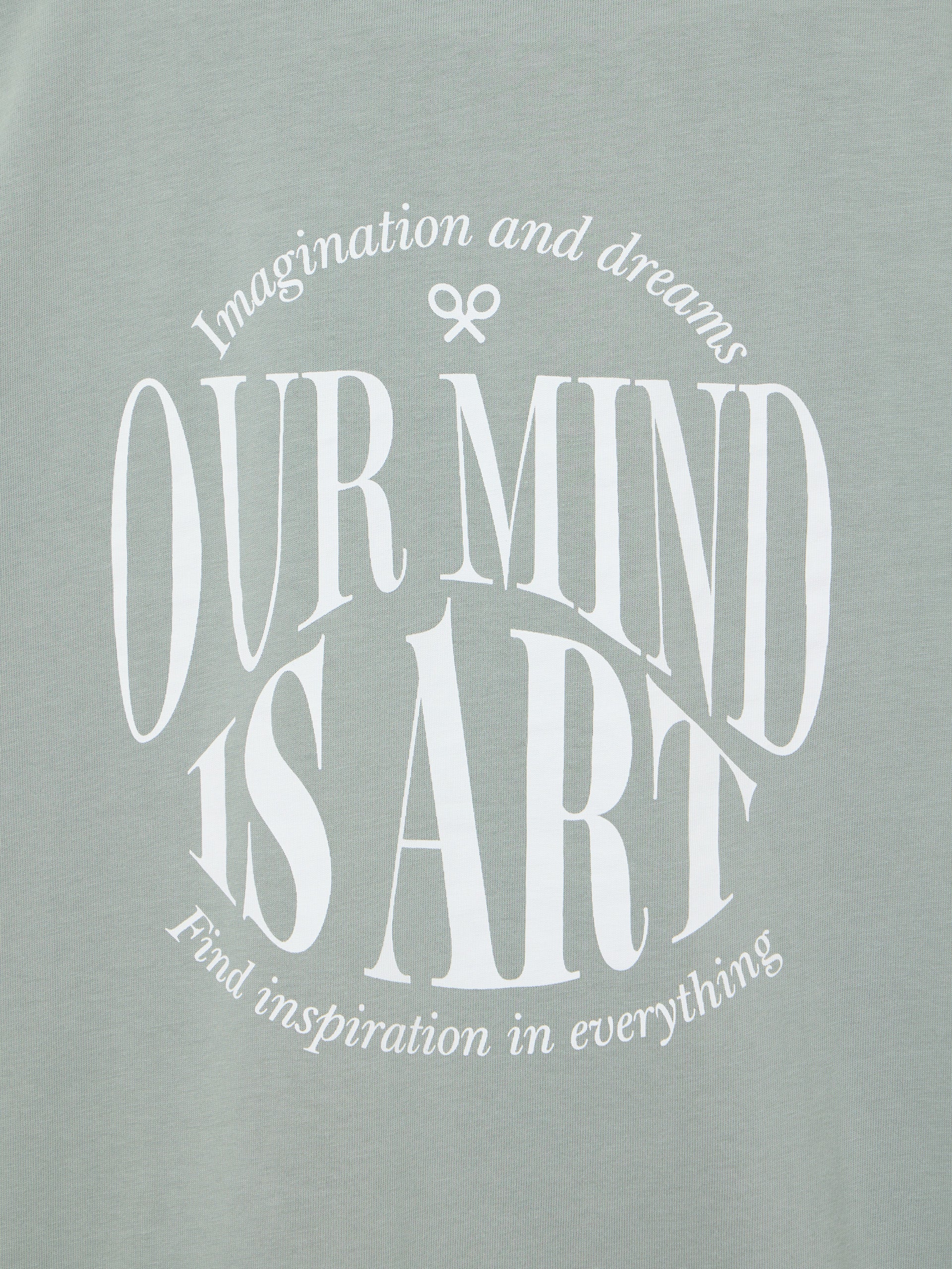 Camiseta special fit our mind is art verde