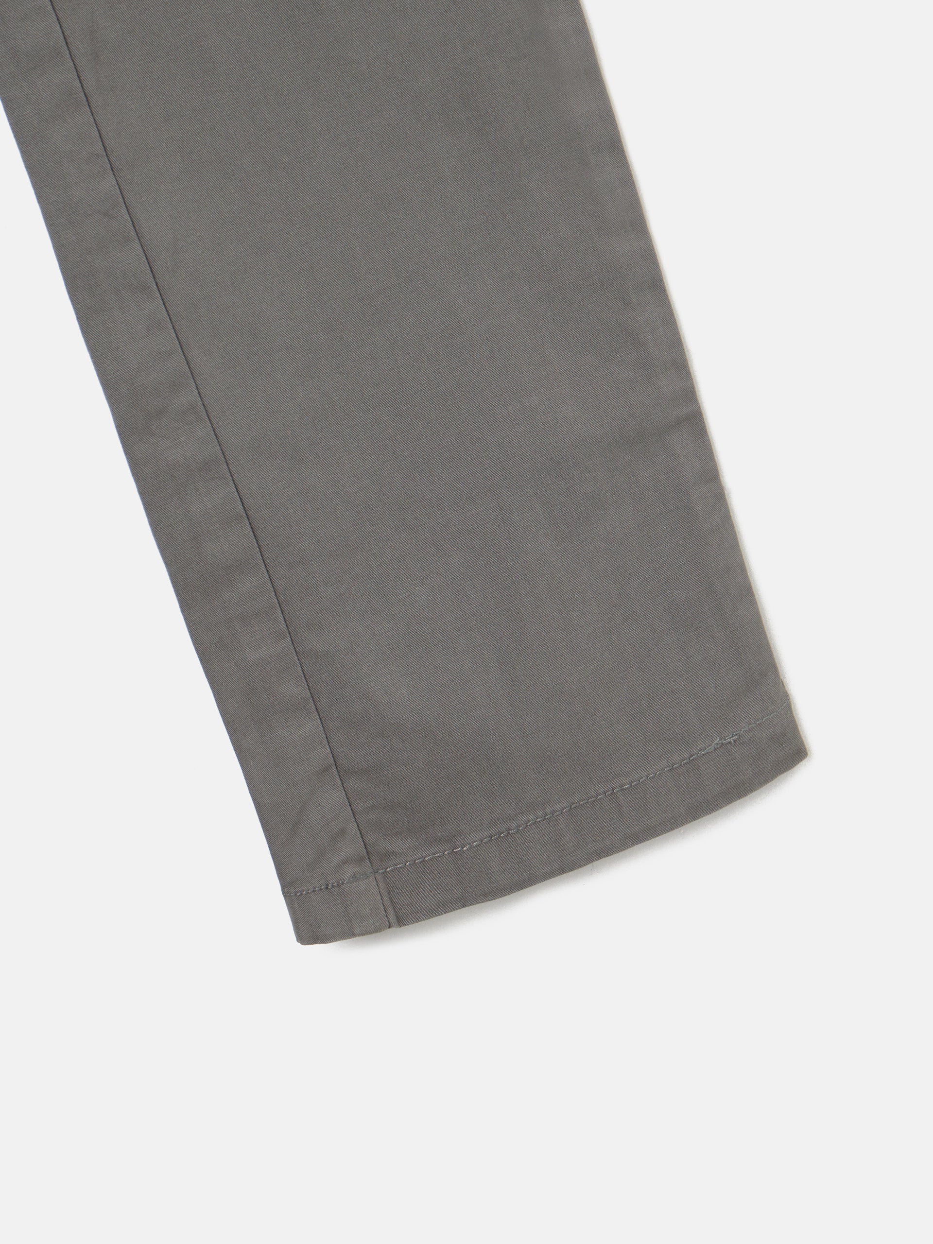 Pantalon sport chino gris oscuro