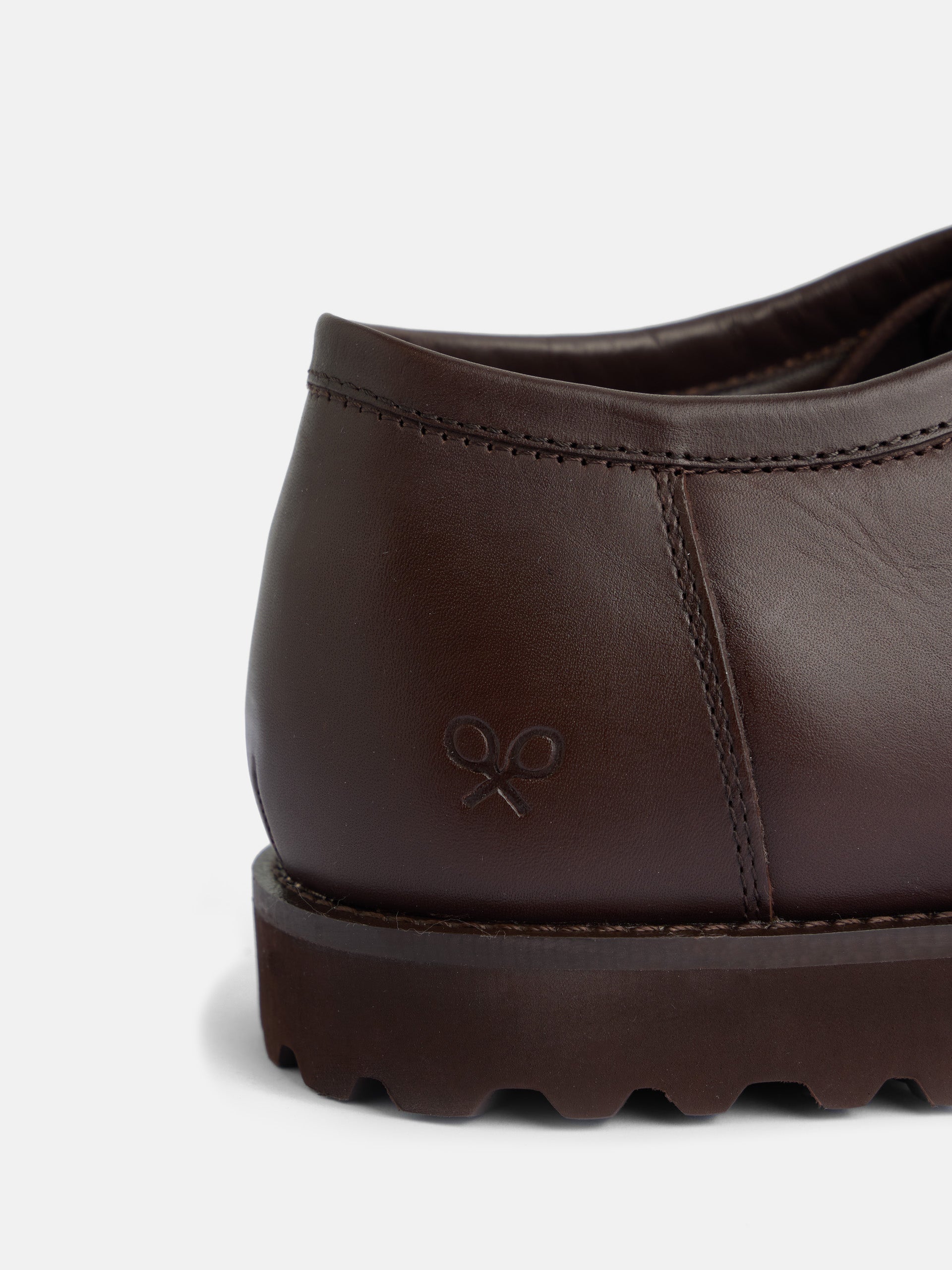 Zapato wallabee clasico marron