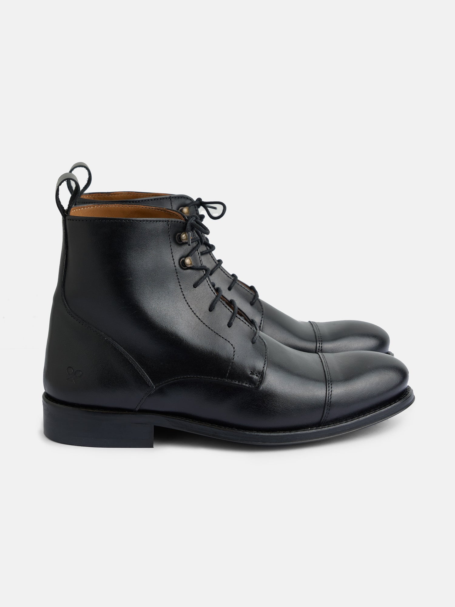 Bota derby piel negra