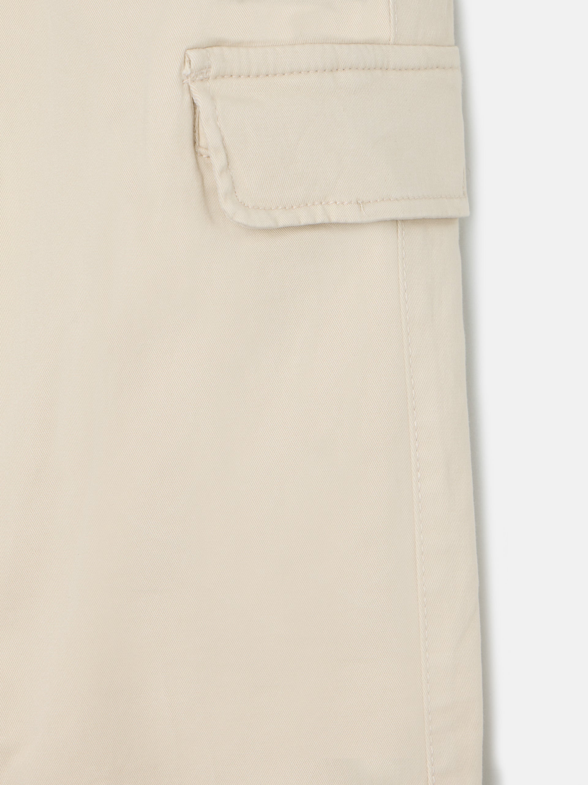 Pantalon sport cargo minimal piedra