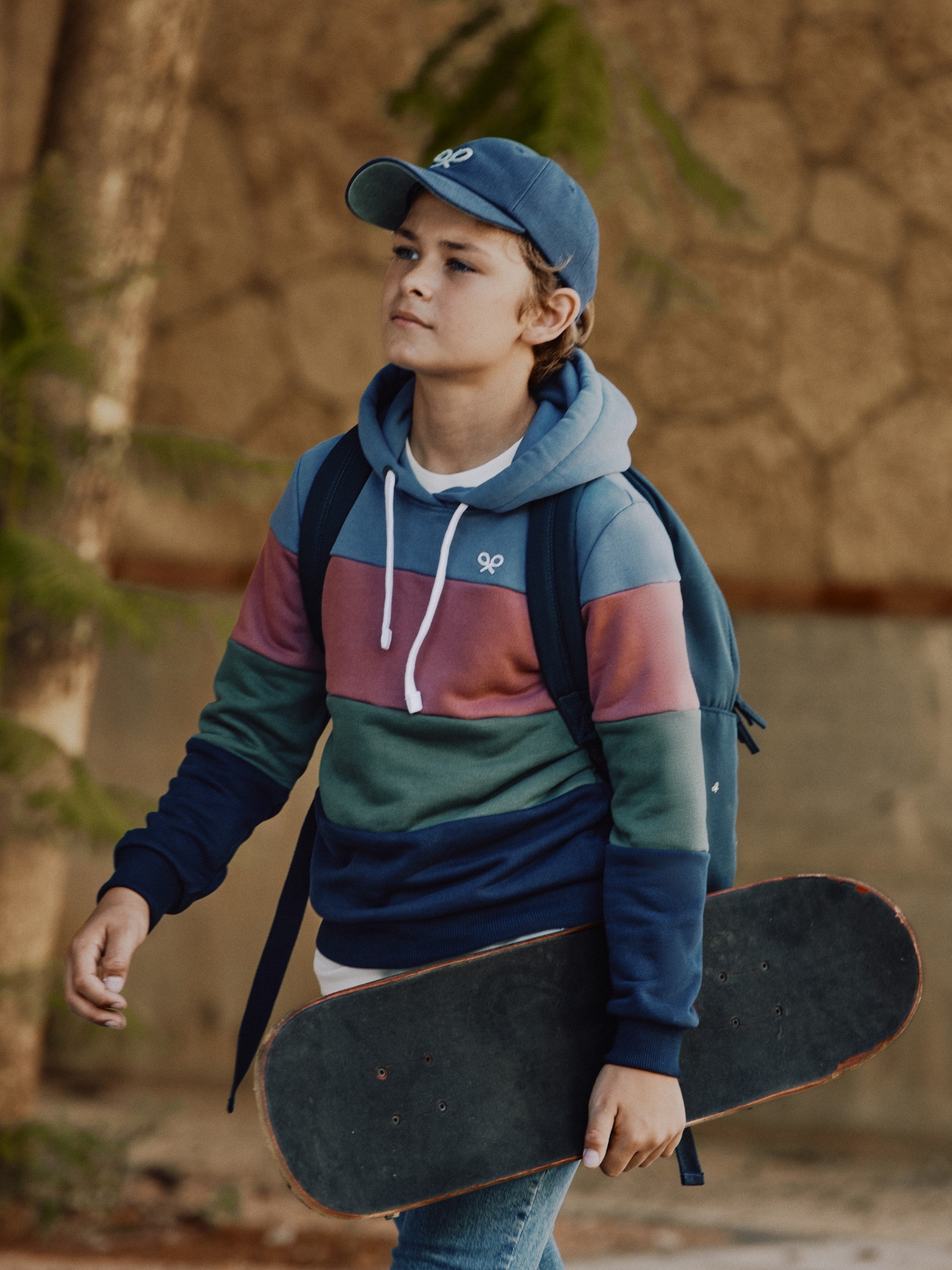 Sudadera kids capucha rayas anchas multicolor burdeos